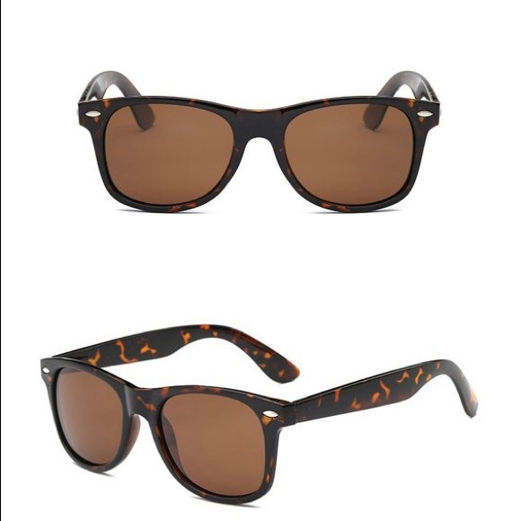 Tortoise Retro Sunglasses Eyewear - Picture 4 of 6